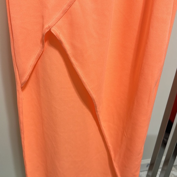 Fashion Nova Medium Neon Peach color Dress. NWT - Picture 5 of 8